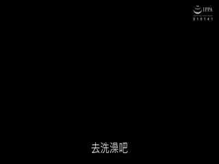 [中文字幕]MEKO-152「おばさんを酔わせてどうするつもり？」若い男女で溢れ返る相席居酒屋海报剧照