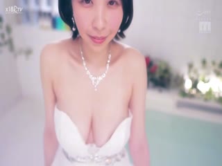 蓬松美女巨乳G罩杯